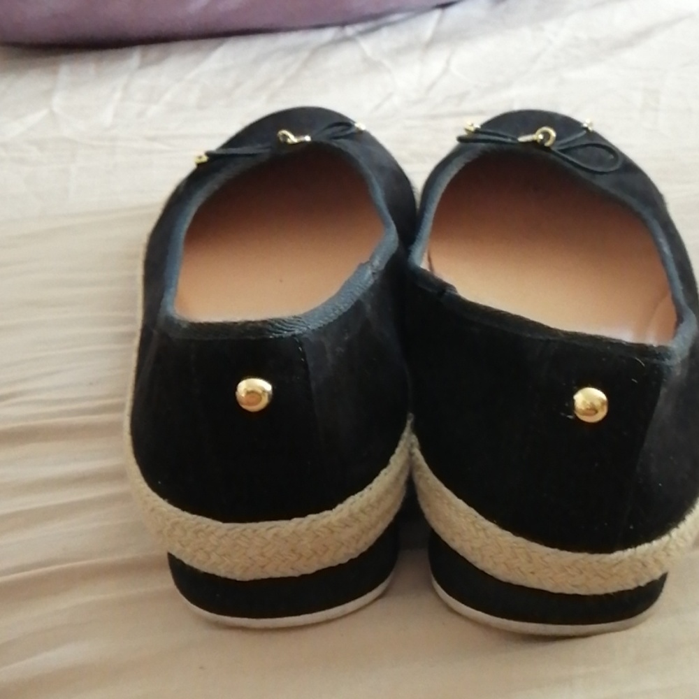 Shoes - Picture 3 of 3